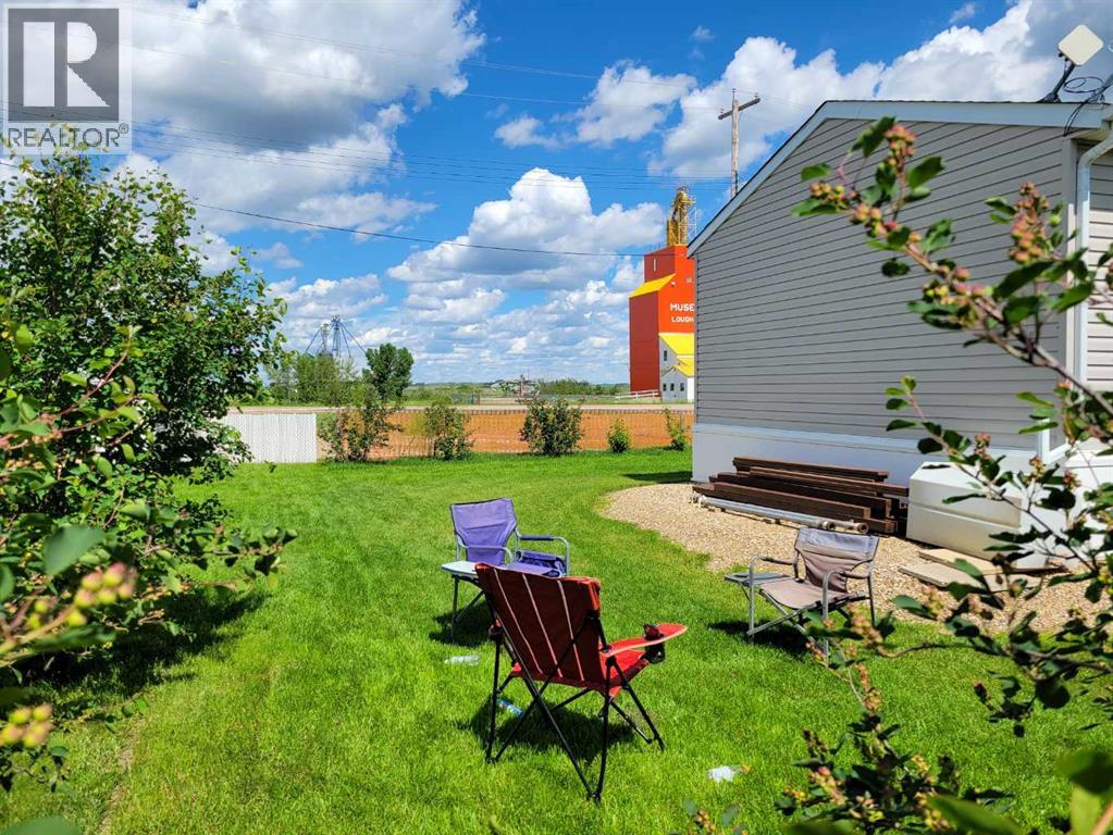 5016 49 Street Property Photo 34