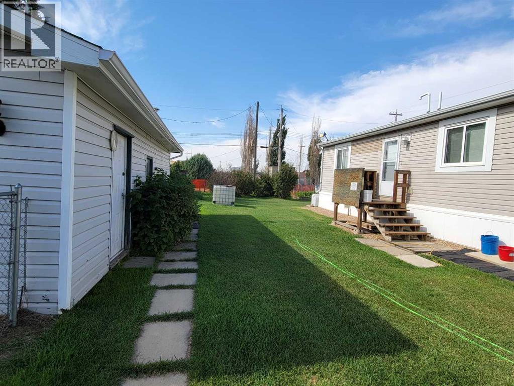 5016 49 Street Property Photo 44