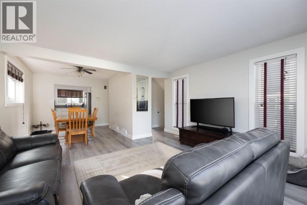1041 Timberline Drive Property Photo 8