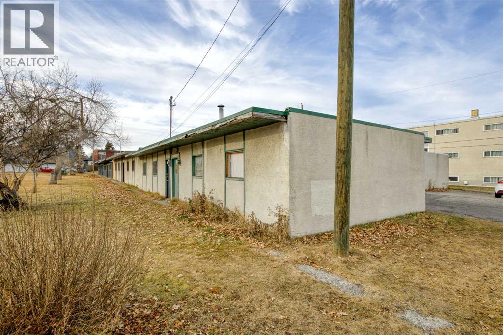 2705 38 Street Sw Property Photo 26