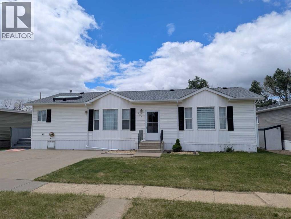 4926 59 Street Property Photo 1