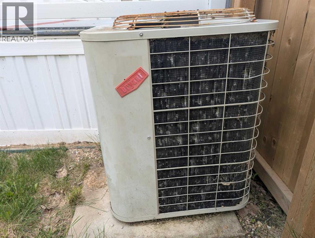 4926 59 Street Property Photo 21