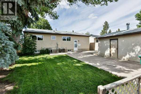 414 12 Avenue N Property Photo 8