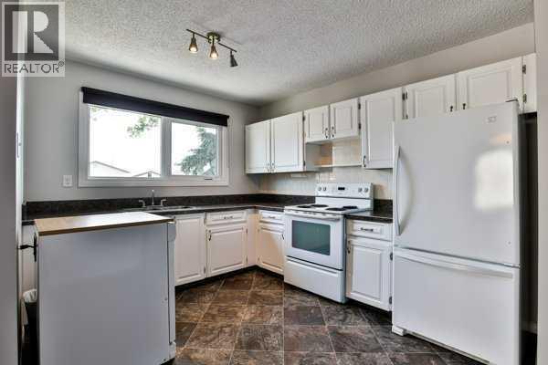 414 12 Avenue N Property Photo 18
