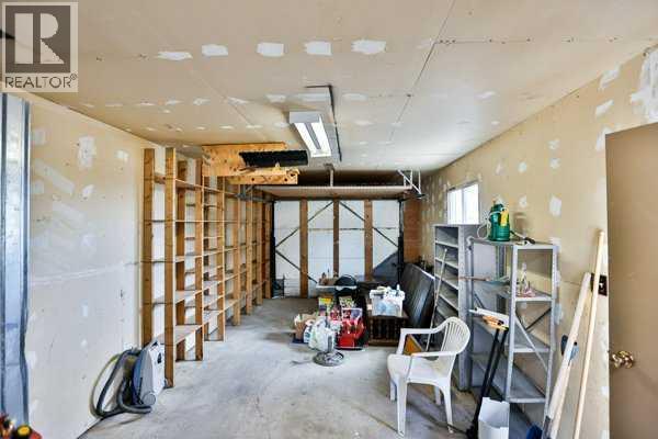 414 12 Avenue N Property Photo 35