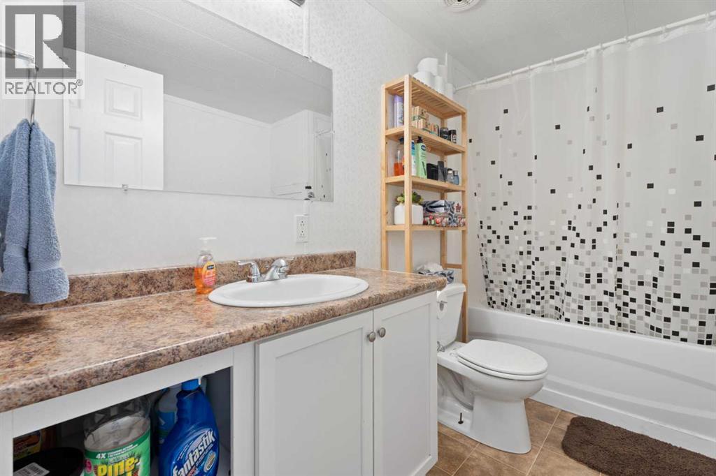 6220 17 Avenue Southeast Property Photo 14