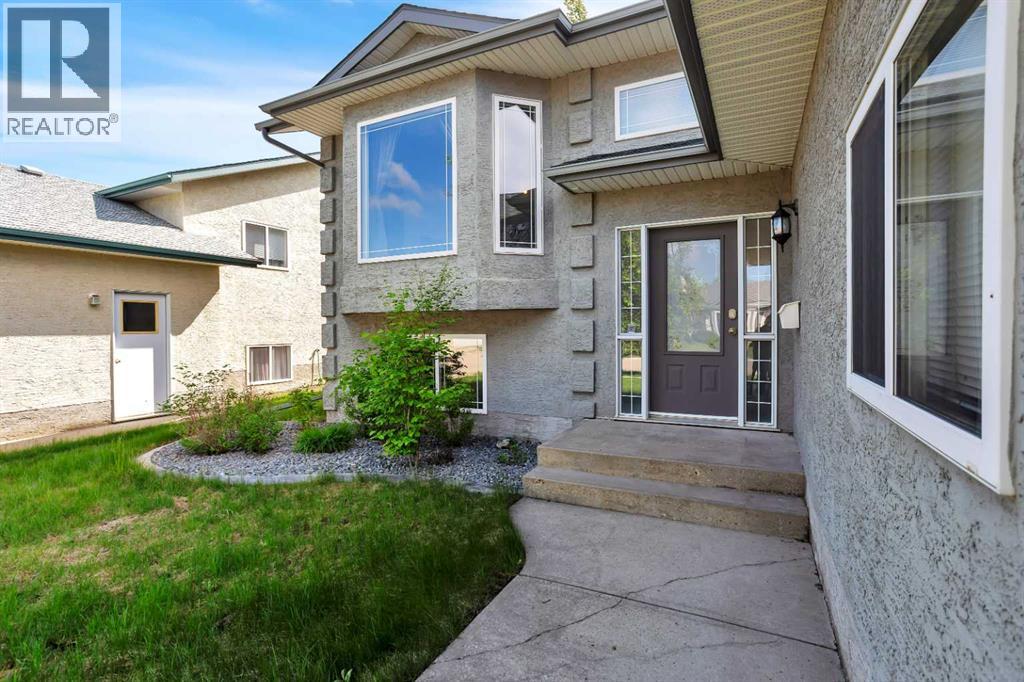 9 Archibald Crescent Property Photo 2