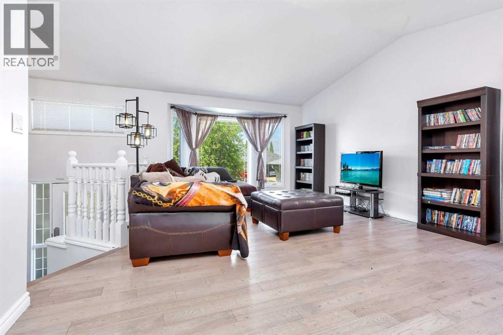 9 Archibald Crescent Property Photo 5