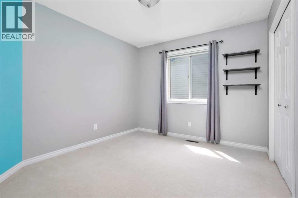 9 Archibald Crescent Property Photo 15