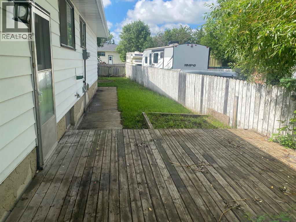 6321-b Enevold Drive Property Photo 3