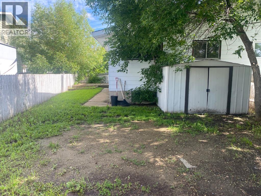 6321-b Enevold Drive Property Photo 5