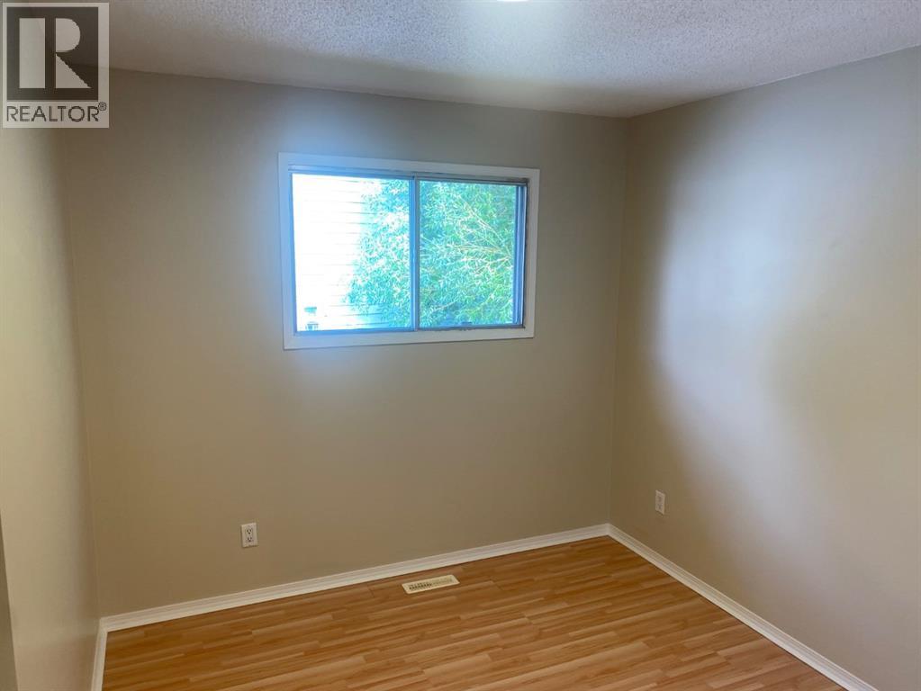 6321-b Enevold Drive Property Photo 13