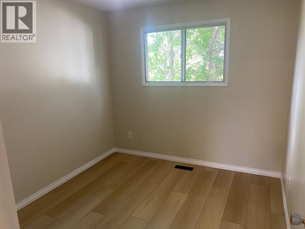 6321-b Enevold Drive Property Photo 14