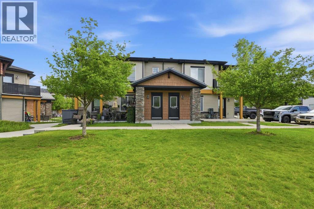2781 Chinook Winds Drive Southwest