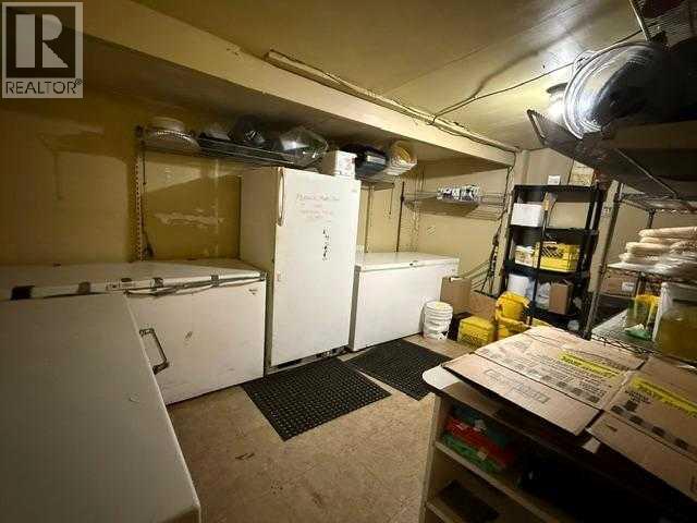 202 2 Street W Property Photo 15