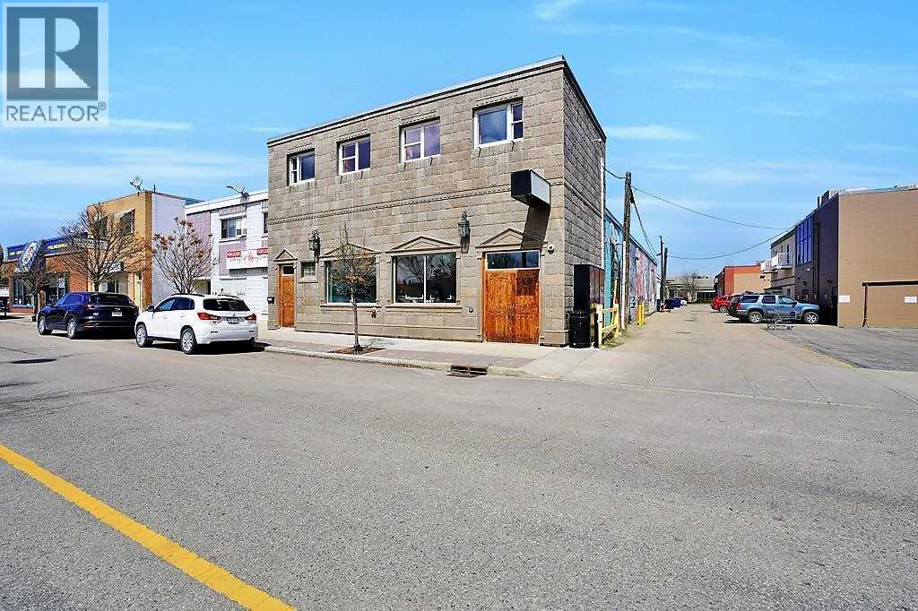 5114 48 Street Property Photo 3