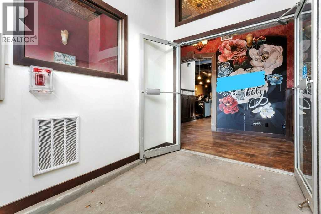 5114 48 Street Property Photo 8