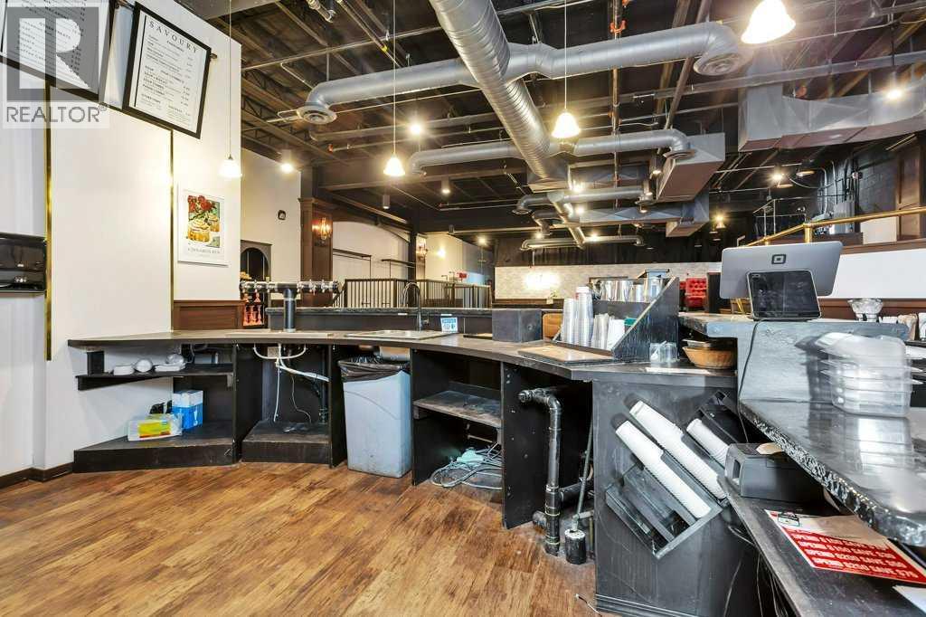 5114 48 Street Property Photo 15