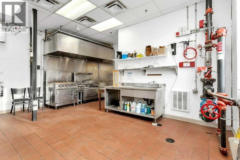 5114 48 Street Property Photo 40