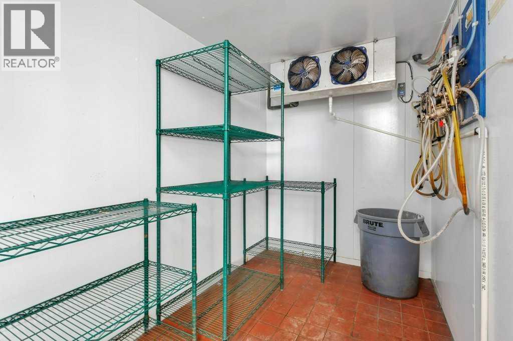 5114 48 Street Property Photo 42