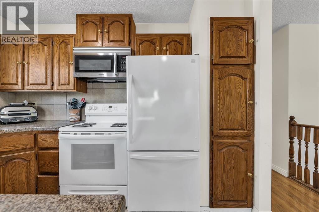 502 Maplewood Drive Property Photo 14