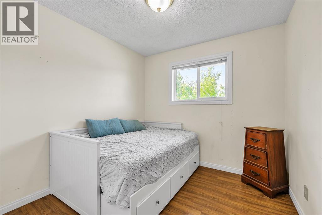 502 Maplewood Drive Property Photo 18