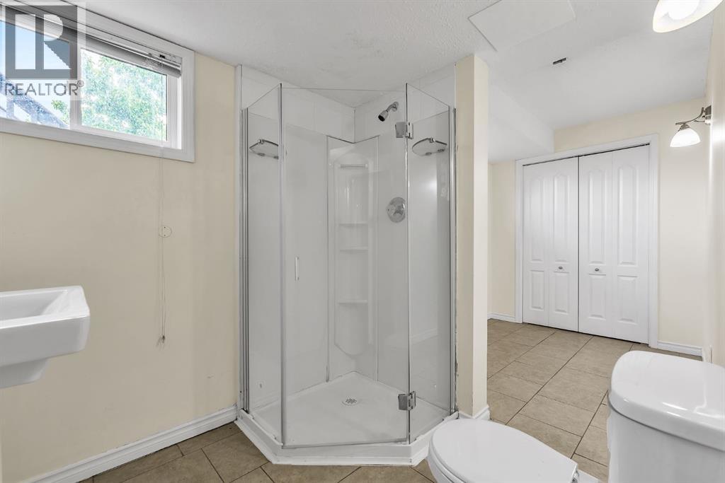 502 Maplewood Drive Property Photo 33
