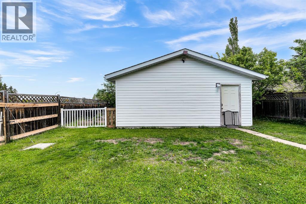 502 Maplewood Drive Property Photo 40