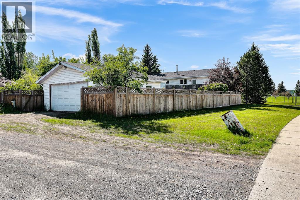 502 Maplewood Drive Property Photo 46
