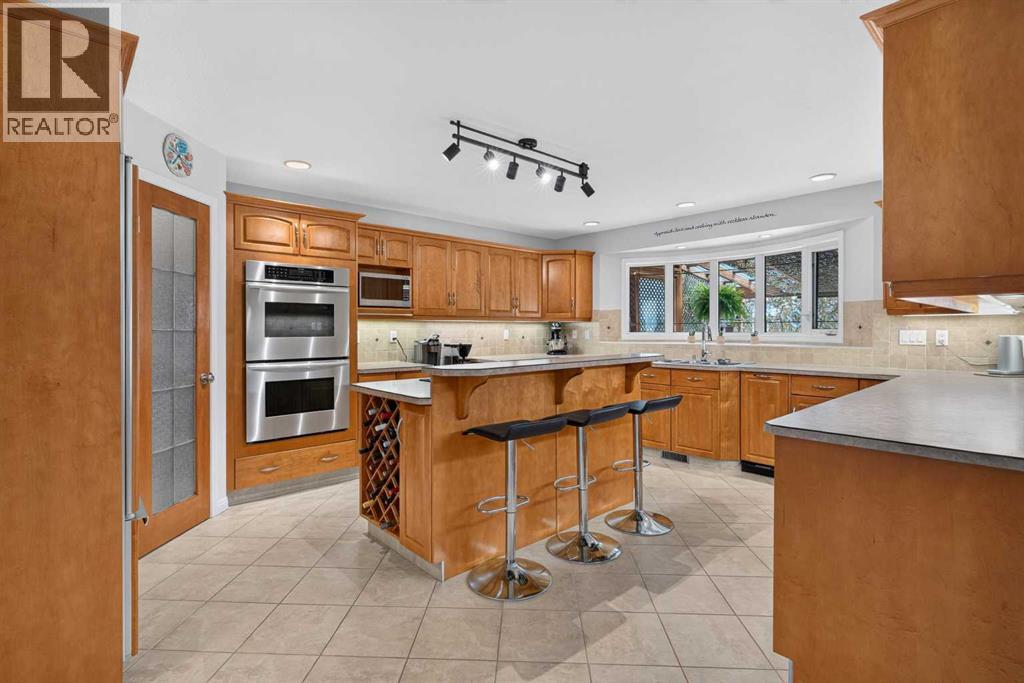 762 Stonehaven Drive Property Photo 11
