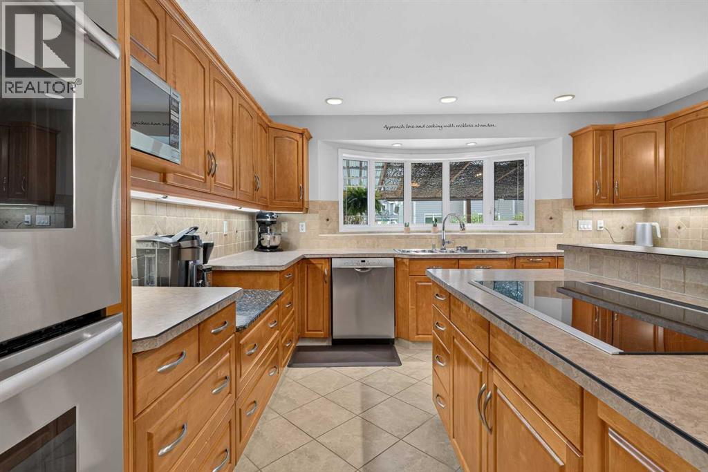 762 Stonehaven Drive Property Photo 14