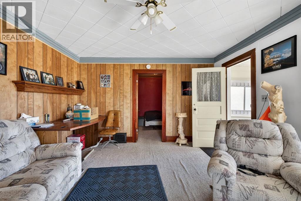 509 1 Street Se Property Photo 15