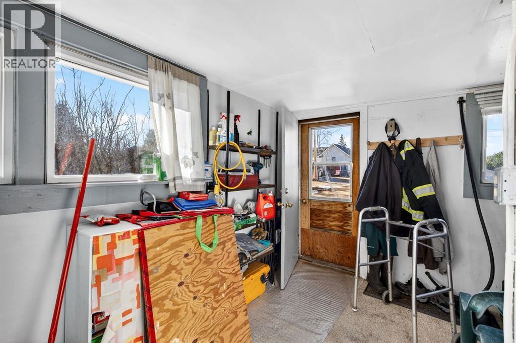 509 1 Street Se Property Photo 20