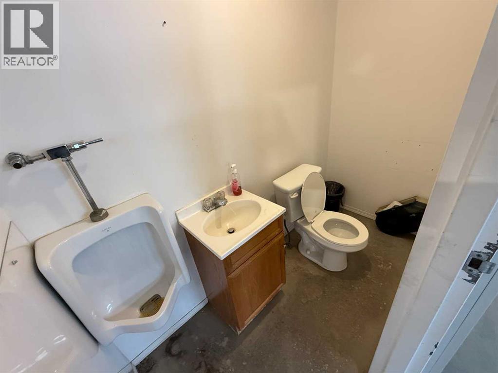 2 Van Der Horn Way Property Photo 4