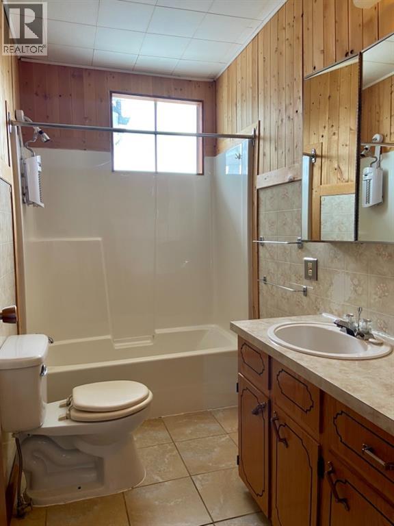 824058 729 Highway Property Photo 17