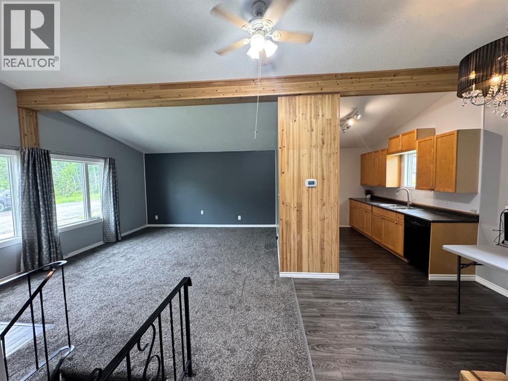 219 8 Street Property Photo 6