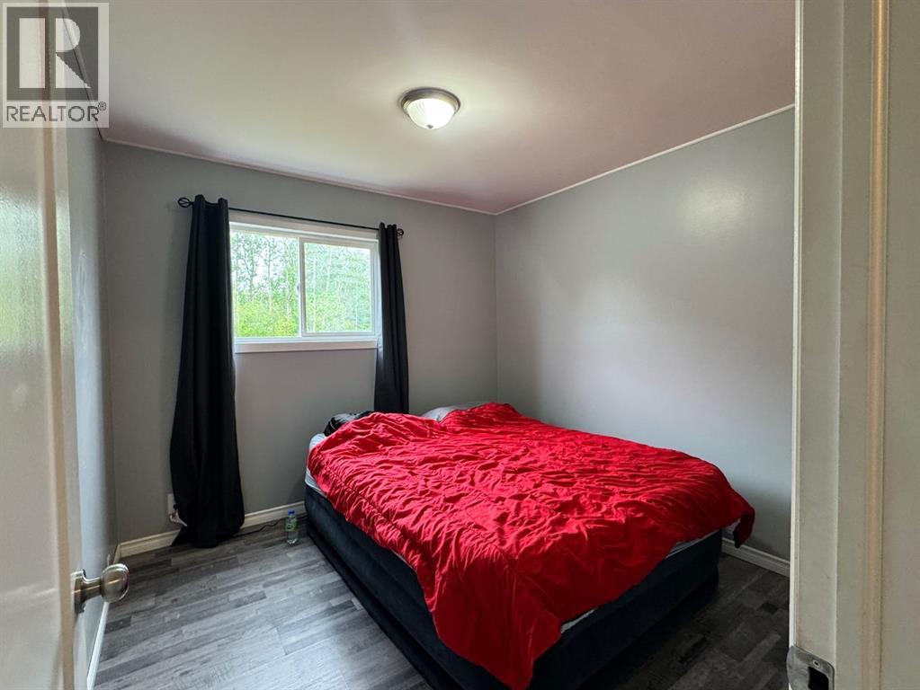 219 8 Street Property Photo 15