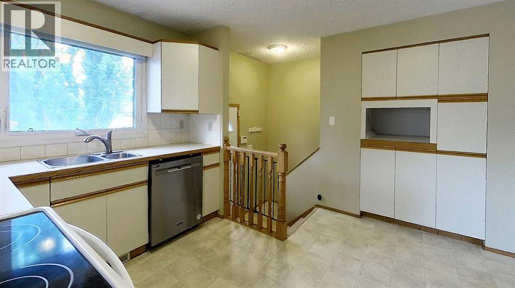 5415 15 Avenue Property Photo 7