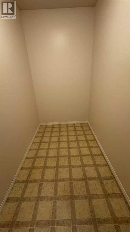 10402 111 Street Property Photo 19