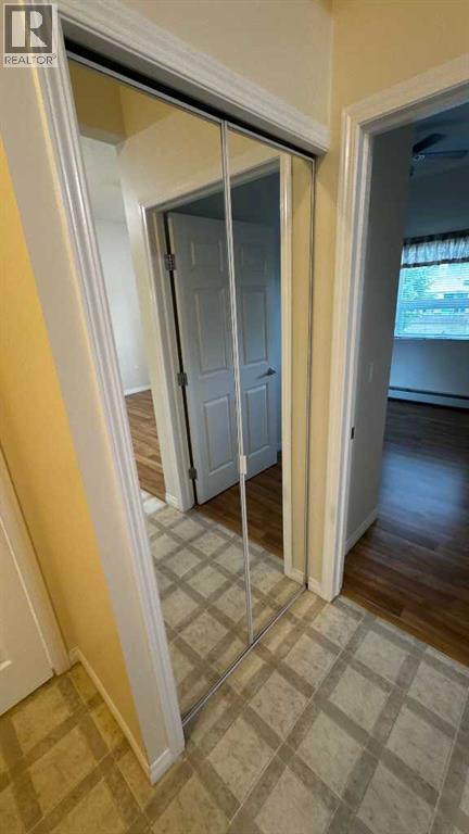 10402 111 Street Property Photo 25