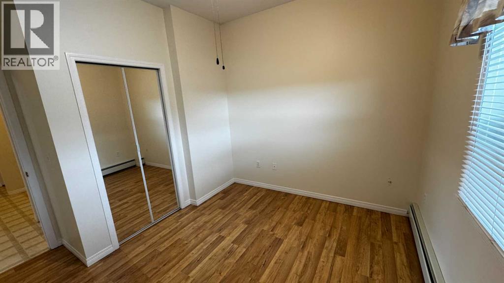 10402 111 Street Property Photo 27
