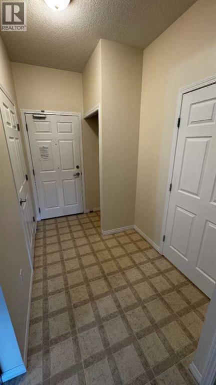 10402 111 Street Property Photo 30