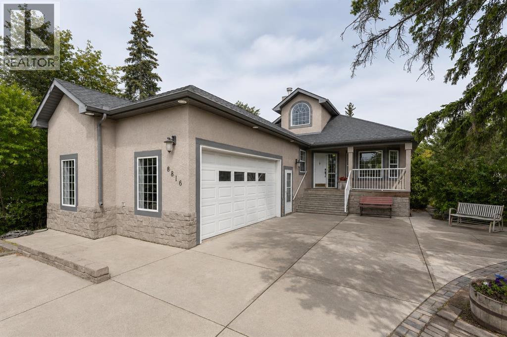 8816 48 Avenue Property Photo 1