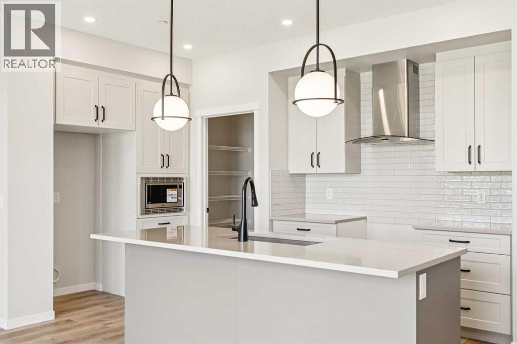 30 Hotchkiss Gardens Se Property Photo 1