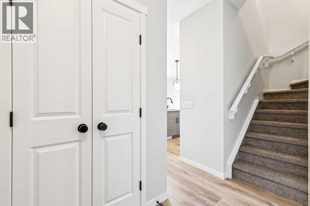 30 Hotchkiss Gardens Se Property Photo 3