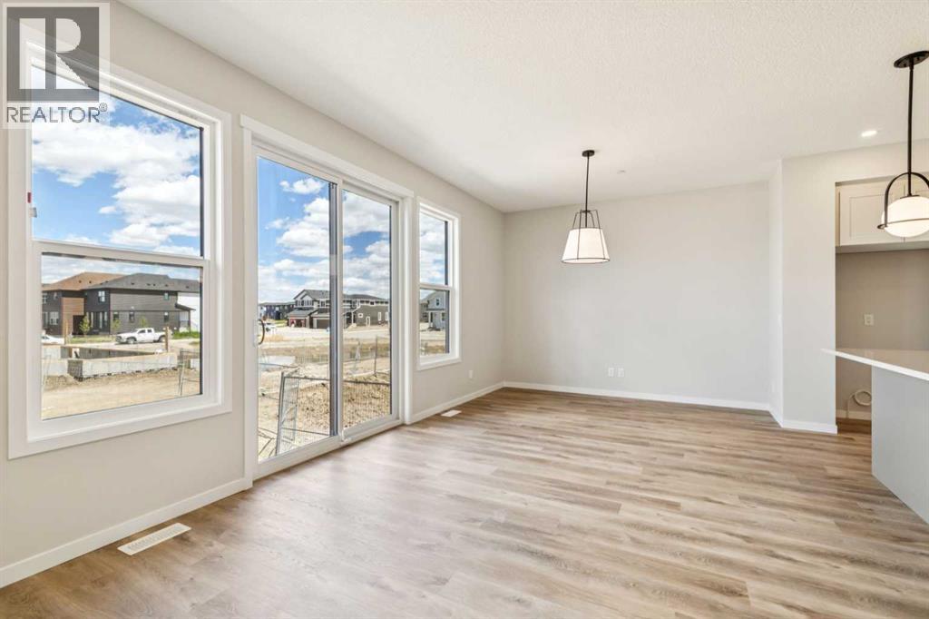 30 Hotchkiss Gardens Se Property Photo 12