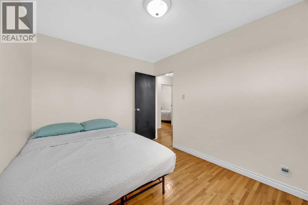 5008 2 Street Nw Property Photo 18