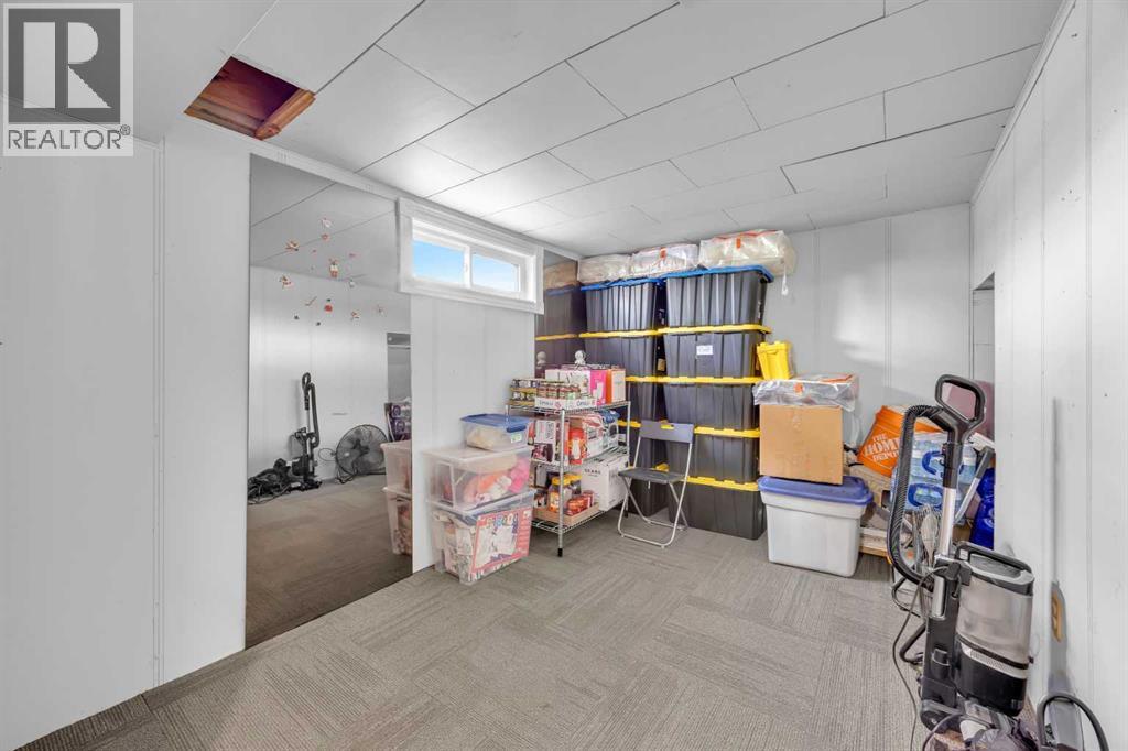 5008 2 Street Nw Property Photo 31