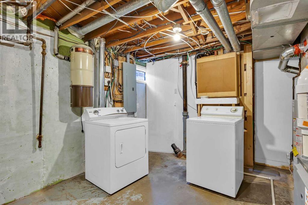 5008 2 Street Nw Property Photo 32