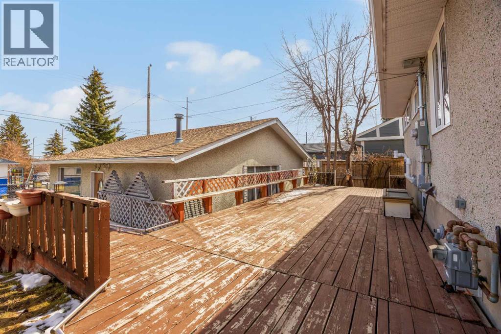 5008 2 Street Nw Property Photo 33